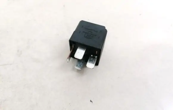 Opel Vectra C Other relay 13171831 4ra007791-05