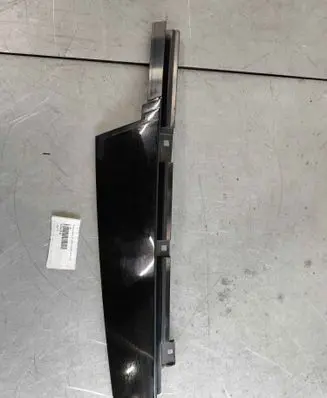 Volvo C40 Front door glass trim molding 32262942