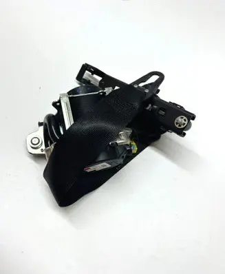 Mercedes-Benz C W205 Front seatbelt A2058600185 061512