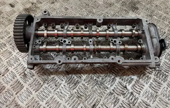 Volkswagen Golf VII Engine head 04L103292F