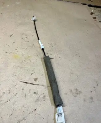 Volkswagen Touareg I Loading door cable line 7L6827531B