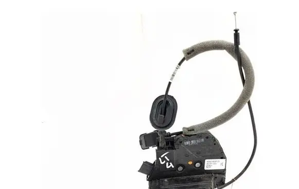 Renault Clio IV Rear door lock 825015591R