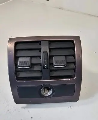 Audi A6 S6 C5 4B Dash center air vent grill 4B0819203