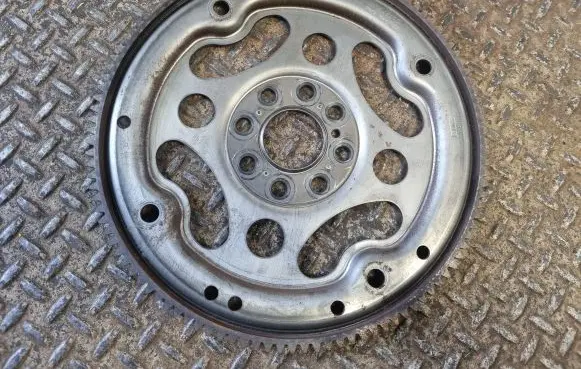 Ford Escape IV Flywheel GN196375BB