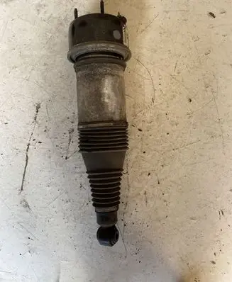 Jaguar XJ X351 Rear shock absorber/damper CW935A965AB