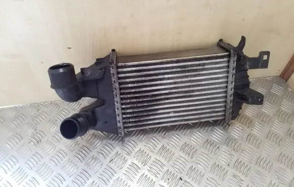 Opel Zafira B Intercooler radiator