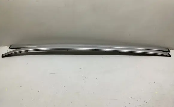 Volvo XC60 Roof transverse bars on the 