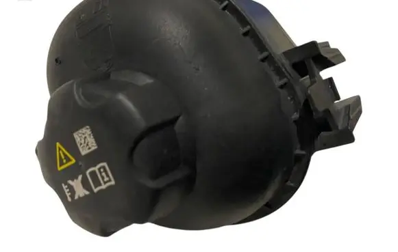 BMW X4 G02 Coolant expansion tank/reservoir 8610661