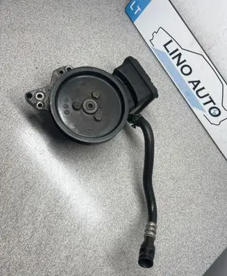BMW 5 E60 E61 Power steering pump 6759212 7787106