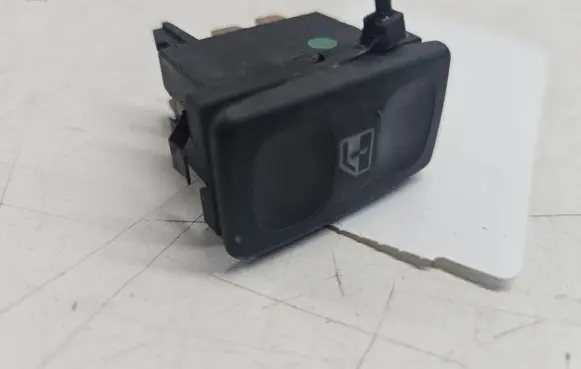 Seat Toledo I (1L) Electric window control switch 1L0959855