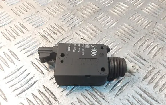 Opel Astra G Central locking motor 90460062