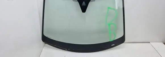 Peugeot 5008 II Front windscreen/windshield window 9813167380