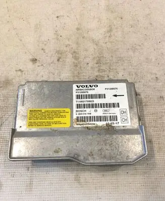 Volvo V70 Airbag control unit/module P31295676 T110021700023 0285010709