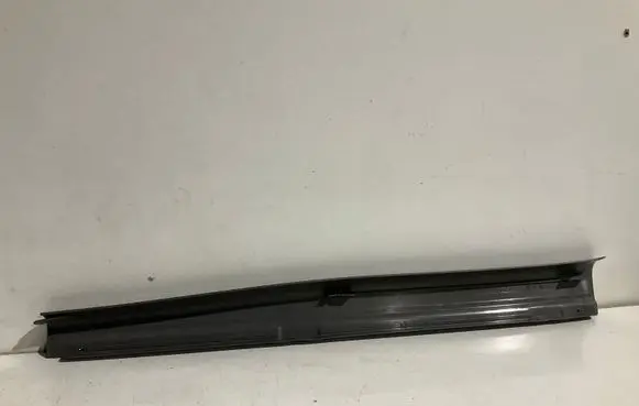 Mercedes-Benz CLS AMG C219 Front sill trim cover A2196800635 2196800635
