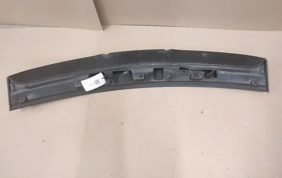 Ford Focus Tailgate/trunk spoiler 4M51A44210AK