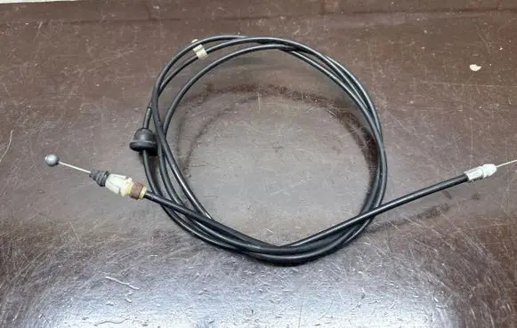 Engine bonnet/hood lock release cable