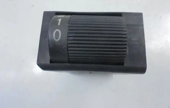 Alfa Romeo 164 Headlight level height control switch 60582622