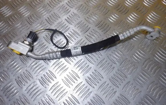 Audi A8 S8 D5 Air conditioning (A/C) pipe/hose 4N0816536
