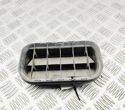 Jaguar XK - XKR Quarter panel pressure vent 95VWA019K51AA