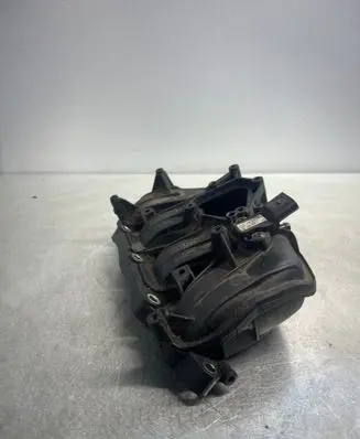 Volkswagen Golf Plus Intake manifold 03C129711Q
