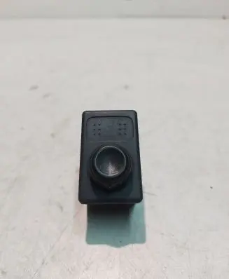 Nissan X-Trail T30 Seat control switch 