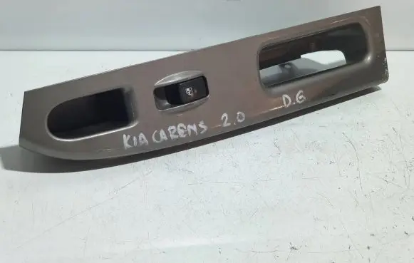 KIA Carens I Electric window control switch 66380 45552561110 OK2FA