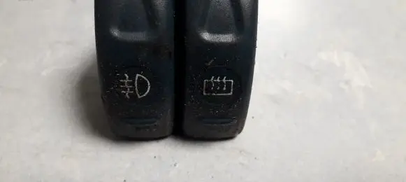 Renault Twingo I Fog light switch 843212e
