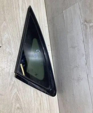 Audi Q3 F3 Rear vent window glass 83F845297C