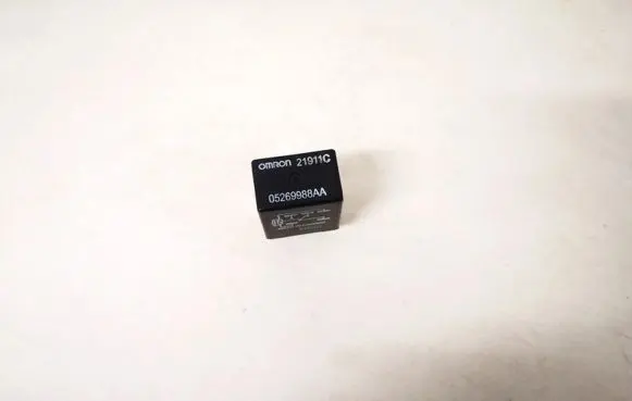 Chrysler 300 - 300C Other relay 05269988aa