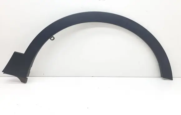 Suzuki SX4 S-Cross Front arch trim 