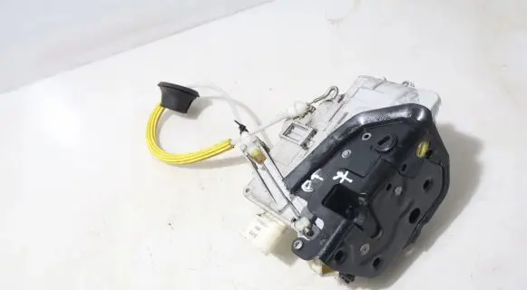 Seat Exeo (3R) Rear door lock