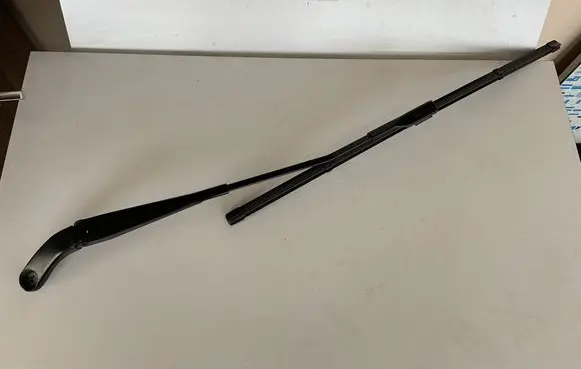 Audi A4 S4 B8 8K Windshield/front glass wiper blade 8K1955407