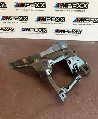 BMW 1 F20 F21 Front bumper mounting bracket 7371739