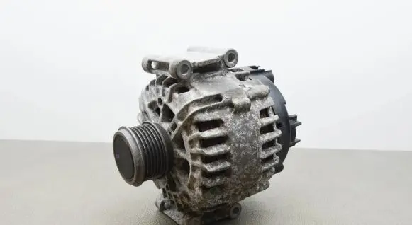 Audi Q3 8U Generator/alternator 06J903023N