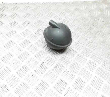 Vacuum air tank