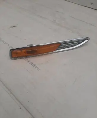 Ford Mondeo MK IV Front fender indicator light 7S7113K354AD