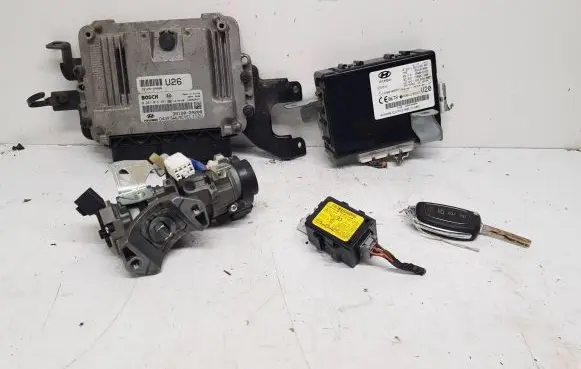 Hyundai i40 Engine ECU kit and lock set 391202A208 391252A208 0281018491