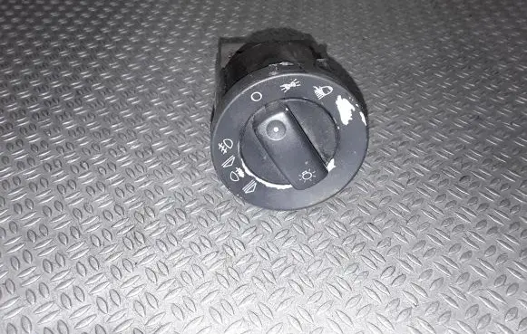 Audi A4 S4 B6 8E 8H Light switch 8E0951531A