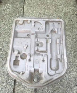 BMW 3 E30 Tool box 11289110