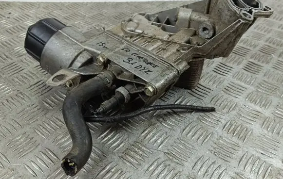 Jeep Grand Cherokee Engine oil radiator 