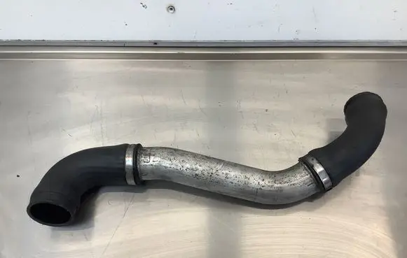 BMW 7 E38 Intercooler hose/pipe 