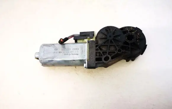 Volkswagen PASSAT B6 Seat adjustment motor 0390203224