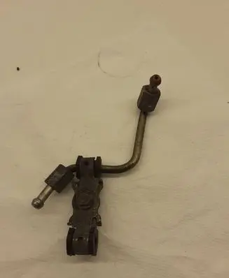 Honda FR-V Fuel injector supply line/pipe 