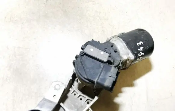 Nissan Qashqai+2 Wiper motor