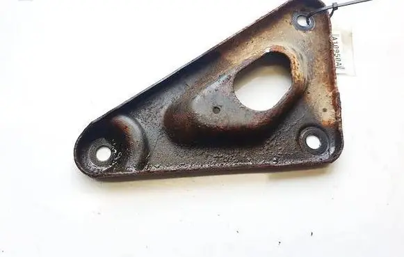 Opel Zafira A Engine mounting bracket 