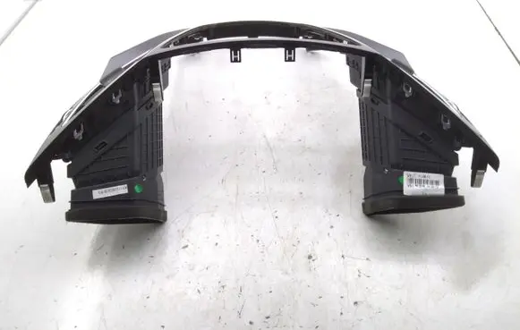 Hyundai i40 Radio/GPS head unit trim 847403Z000