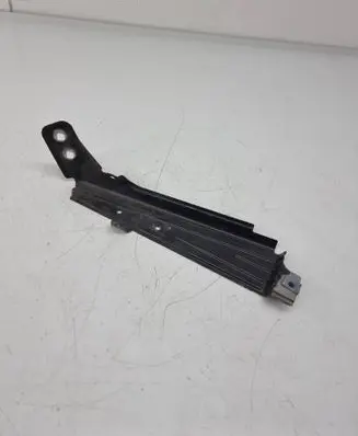 BMW X4 F26 Fender mounting bracket 
