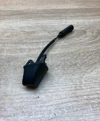 BMW 3 E90 E91 Windshield washer spray nozzle 8365385