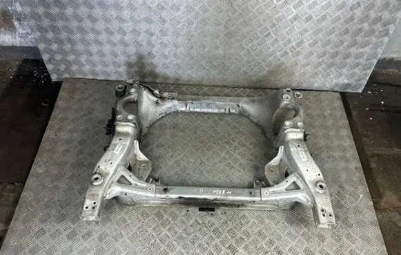 Mercedes-Benz CLS W257 Front subframe A205620031