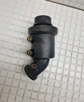Intake resonator